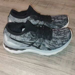 Asics Gel-nimbus 23 Black and Gray Athletic Sneakers Women Size 7